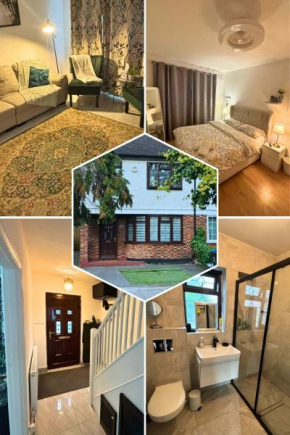 Charming and Cosy London Home, Garden, Parking & Family Fun